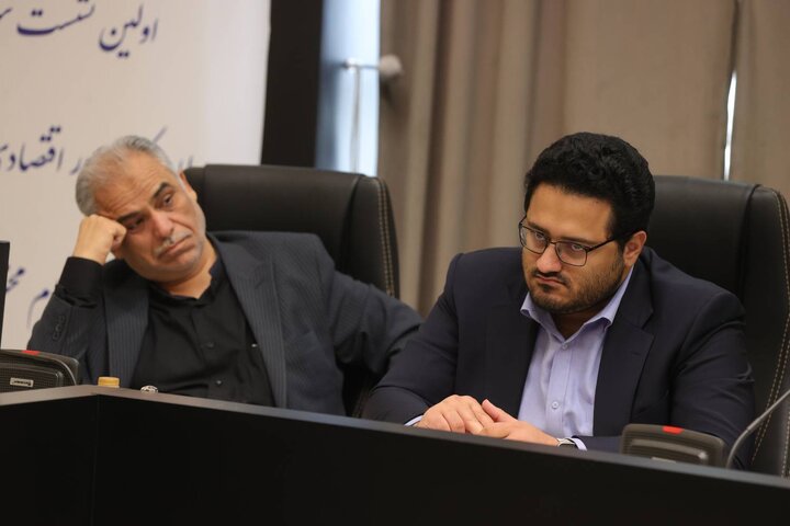 اولین نشست سراسری مدیران کل امور اقتصادی و دارایی استانها ۱۴۰۴/۰۴/۱۷