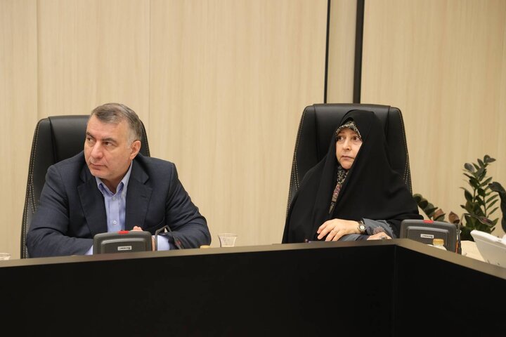 اولین نشست سراسری مدیران کل امور اقتصادی و دارایی استانها ۱۴۰۴/۰۴/۱۷