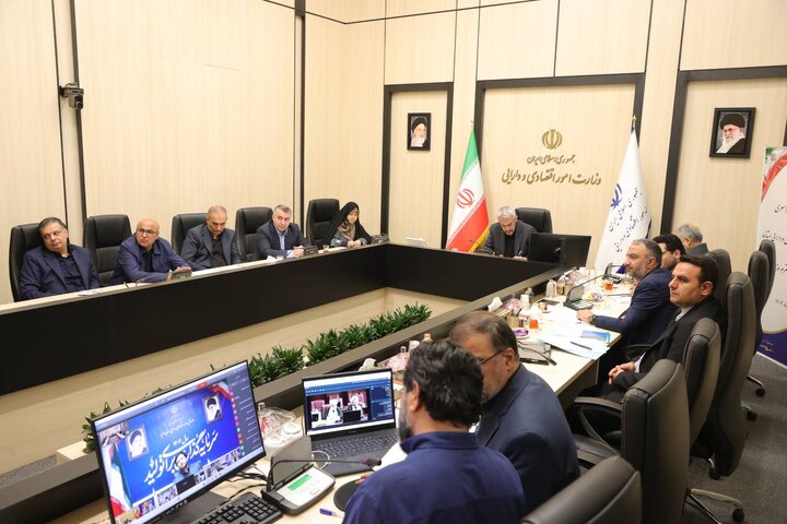 اولین نشست سراسری مدیران کل امور اقتصادی و دارایی استانها ۱۴۰۴/۰۴/۱۷