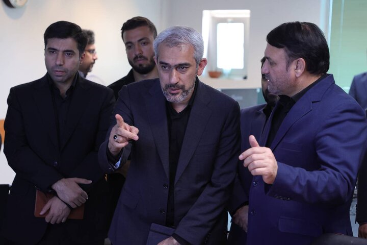 بازدید وزیر اقتصاد از مرکز داده های بانک سپه ۱۴۰۴/۰۴/۱۷