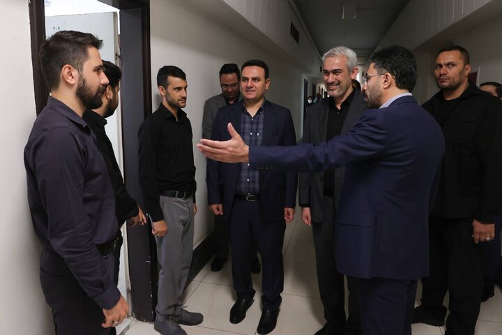 بازدید دکتر مدنی زاده از بخش های مختلف وزارت اقتصاد ۱۴۰۴/۰۴/۲۲