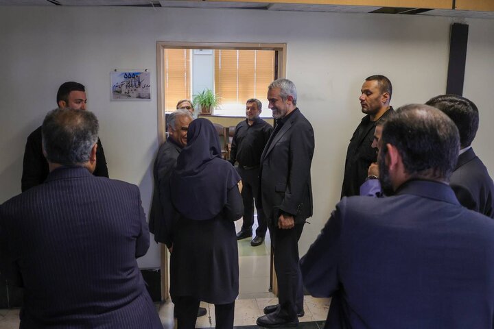 بازدید دکتر مدنی زاده از بخش های مختلف وزارت اقتصاد ۱۴۰۴/۰۴/۲۲