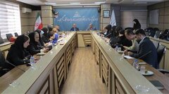 نشست صمیمانه مدیرکل امور اقتصادی و دارایی گیلان با اصحاب رسانه به مناسبت هفته خبرنگار