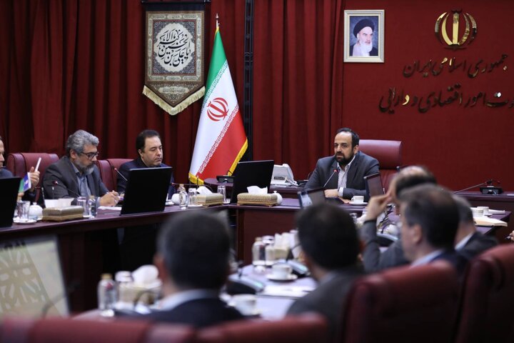 بررسی برنامه‌های مجموعه وزارت اقتصاد در هفته دولت/ لیاقت ورز: تقویت انسجام و پیوستگی روابط عمومی های ستاد وزارتخانه و دستگاه های تابعه مورد انتظار است