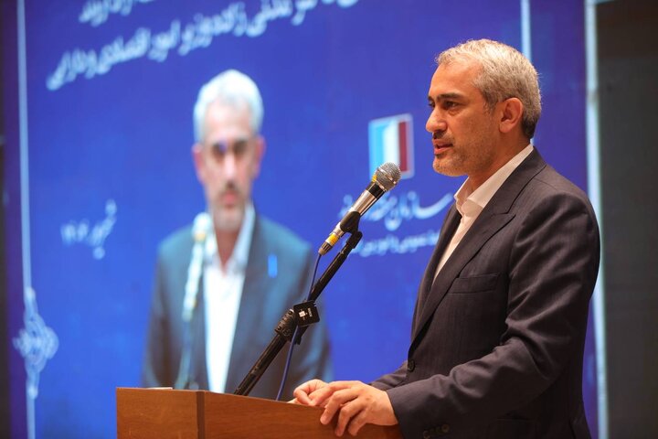 نشست مدیران و فعالان اقتصادی منطقه آزاد اروند با وزیر اقتصاد