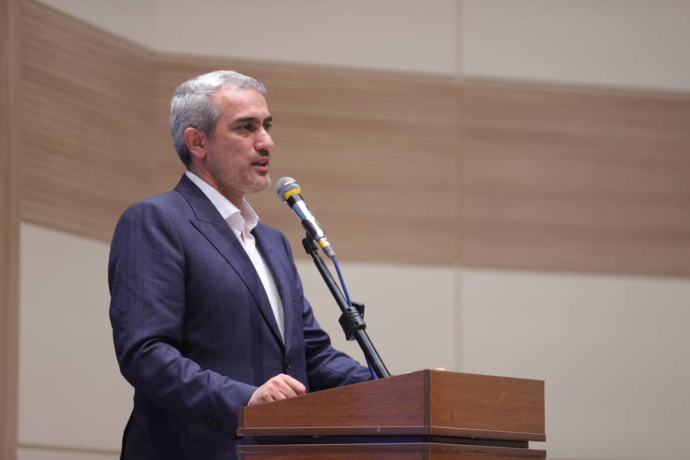 احیای مناطق آزاد، اولویت اصلی وزارت اقتصاد برای توسعه اقتصادی کشور/ تفویض اختیارات و مولدسازی برای محرومیت‌زدایی و توسعه متوازن دنبال می‌شود
