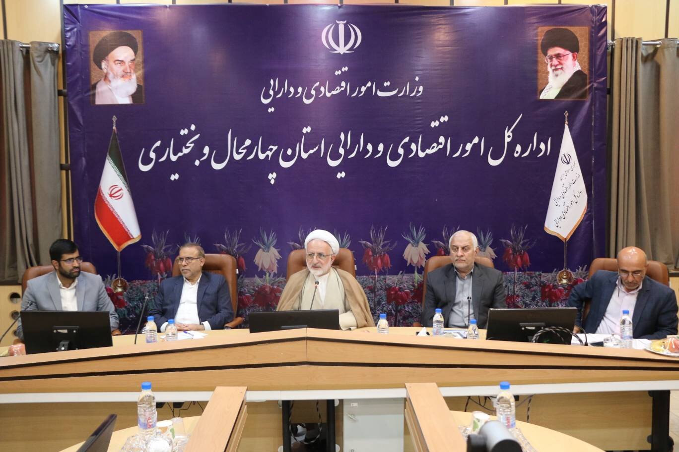 مشاور وزیر اقتصاد در امور ایثارگران:بیش از ۹ هزار نفر از ایثارگران شاغل در بدنه وزارت متبوع دارای تحصیلات تکمیلی هستند