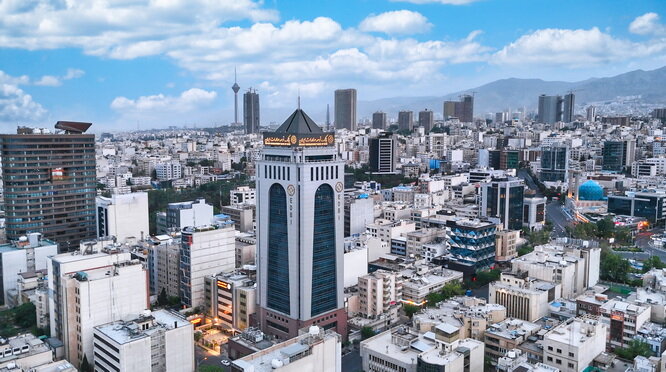 تقویت نقش بانک توسعه صادرات در حمایت از بخش‌های مولد اقتصاد کشور