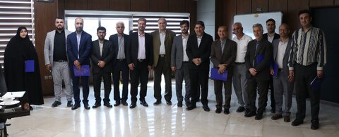 دیدار مدیرکل امور اقتصادی و دارایی گلستان با فرزندان شهدا، جانبازان و ایثارگران