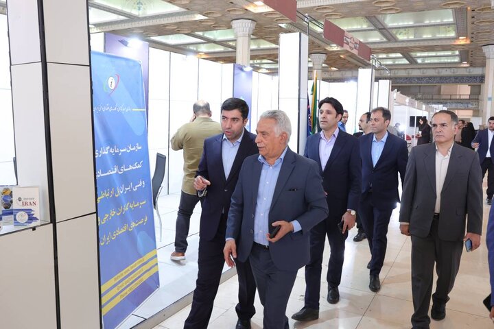 بازدید رئیس سازمان سرمایه‌گذاری و کمک‌های اقتصادی و فنی ایران از نمایشگاه فرصت های سرمایه گذاری در معدن و صنایع معدنی ایران