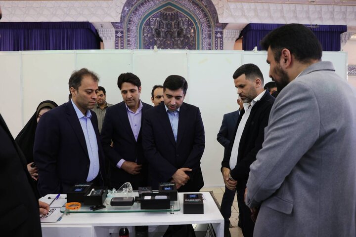 بازدید رئیس سازمان سرمایه‌گذاری و کمک‌های اقتصادی و فنی ایران از نمایشگاه فرصت های سرمایه گذاری در معدن و صنایع معدنی ایران