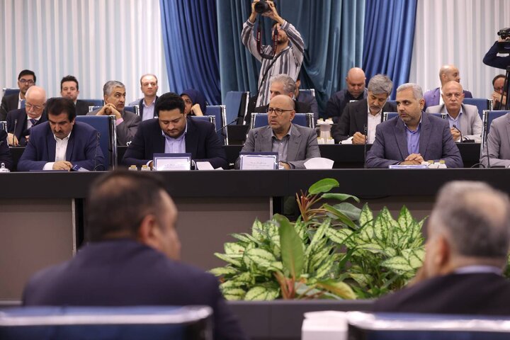 همایش هم اندیشی پیرامون توانمندسازی زنجیره ارزش پوشاک