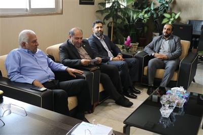 مدیركل امور اقتصادی و دارایی چهارمحال و بختیاری: بیمه های شركت های بزرگ در استان صادر شود
