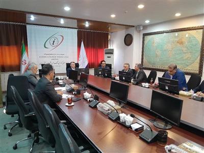 گفت‌وگوی نماینده وزیر اقتصاد با رییس سازمان سرمایه‌گذاری ایران
